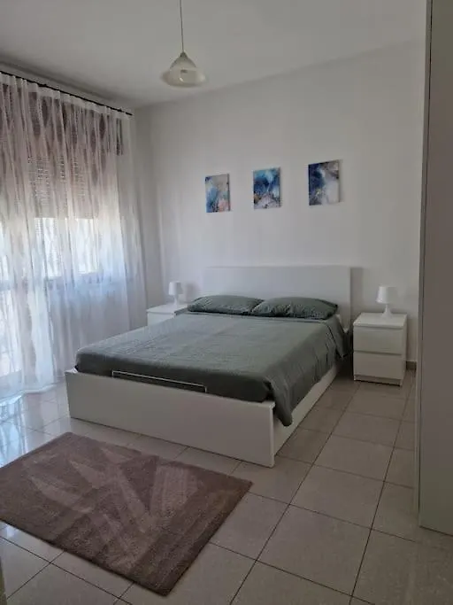 Chez Elisa- Apartment Vicenza 0*,  Italy
